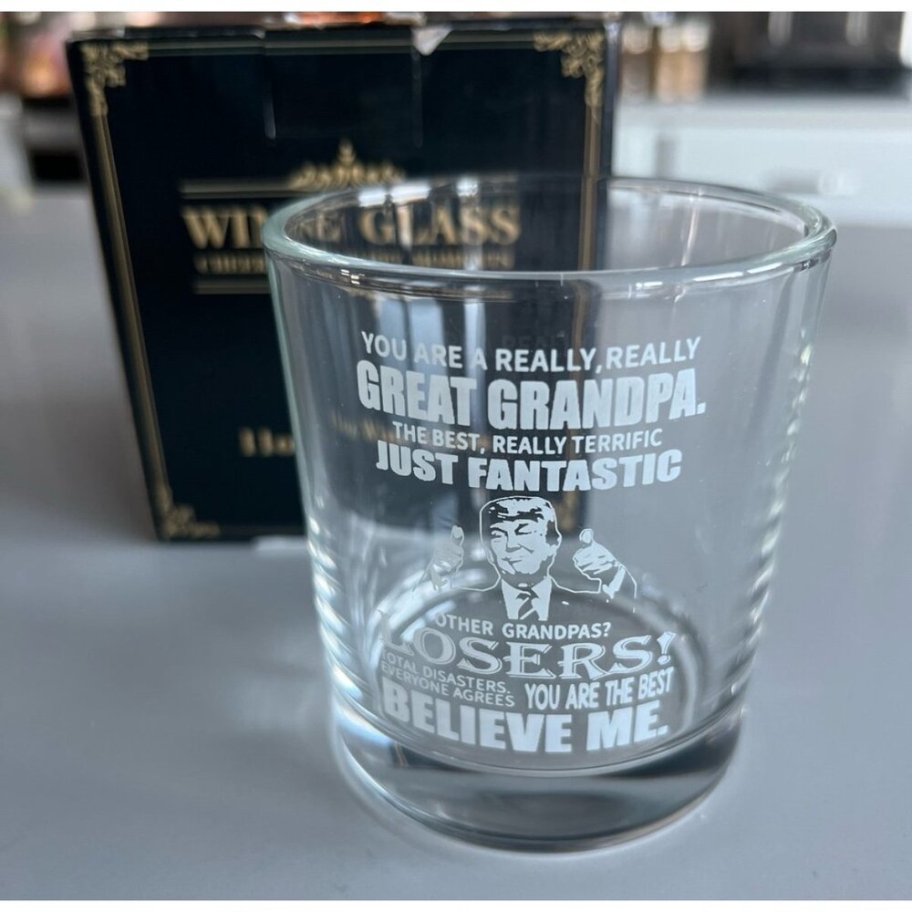Wine Glass cheers to happy moments 11oz (Set of 4)